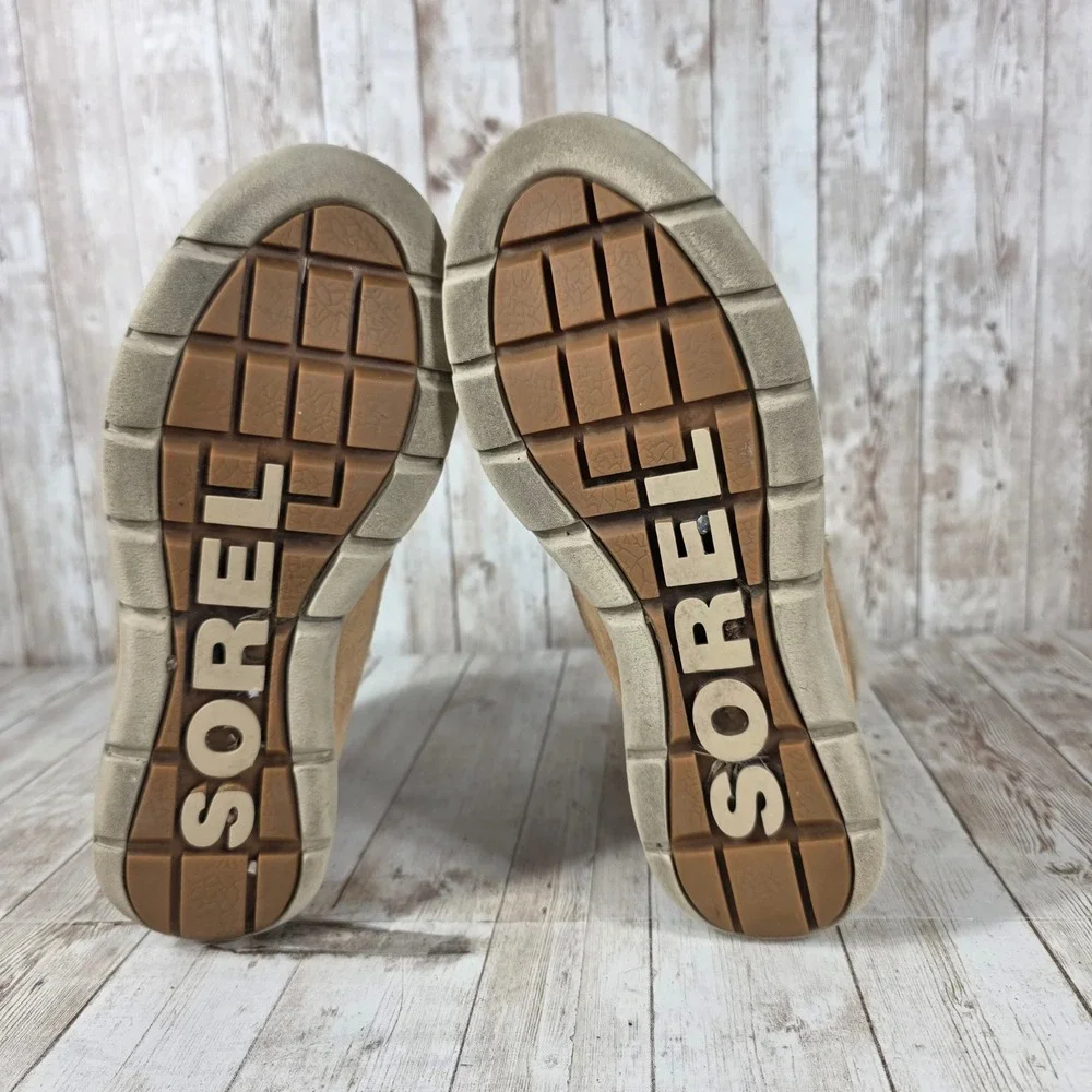 Sorel snuggle into